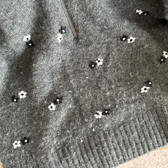 Madewell 3/4 Zip Floral Gray Sweater - Picture 5 of 5
